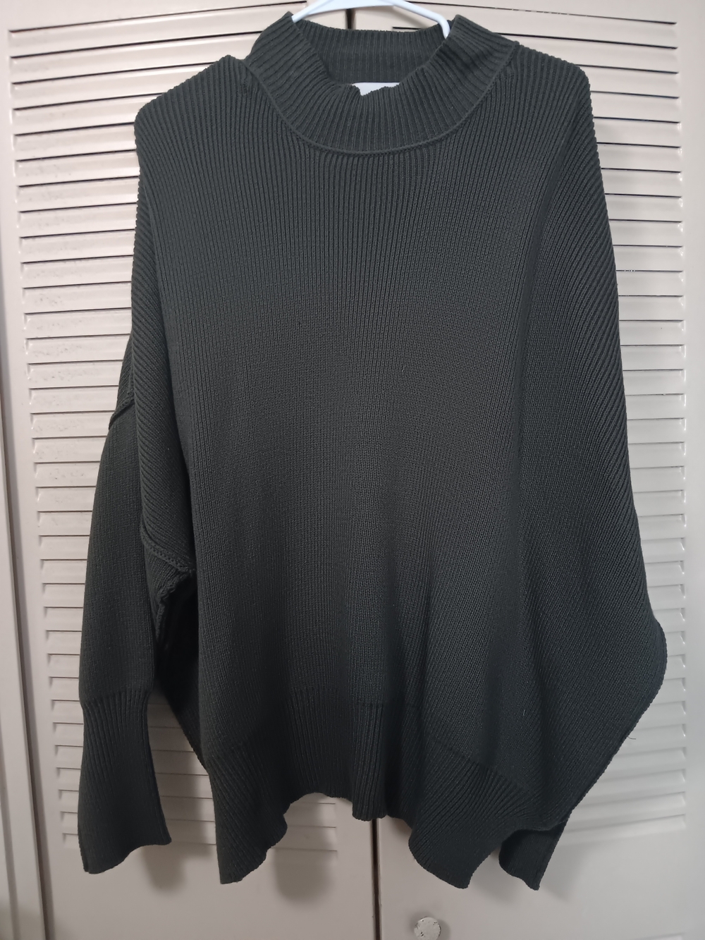 Oversized Rib-Knit Mock Neck Sweater - Green